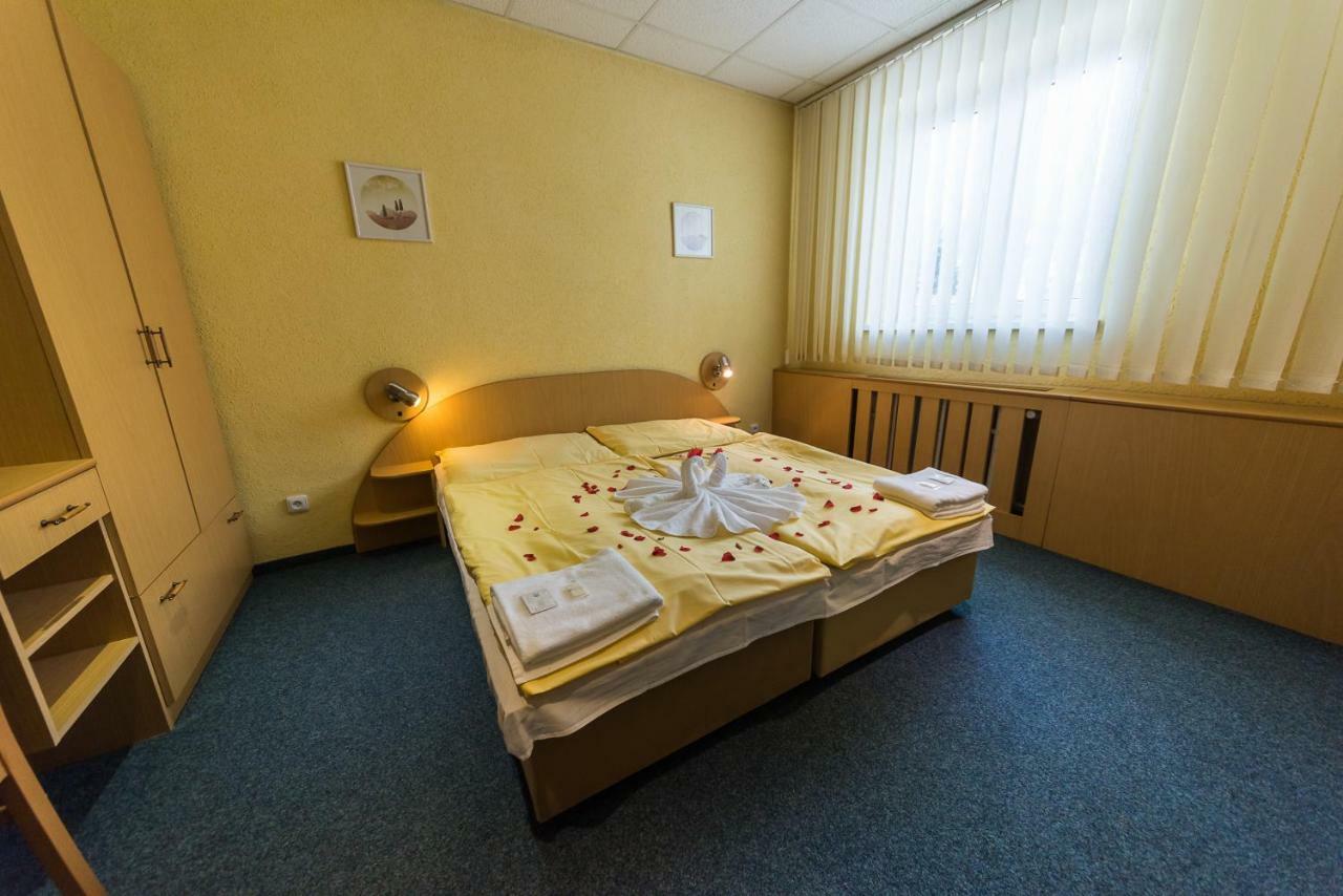 Hotel Odra Ostravice Exteriör bild